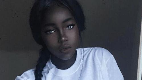 黑珍珠在线观看,探寻深海珍宝的神秘之旅 第1张 黑珍珠在线观看,探寻深海珍宝的神秘之旅 第1张